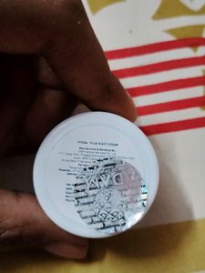 Hydrating Moisturizer For Dry Skin.