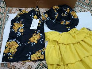 Floral Top and short skirt with stylish cap