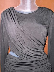Elegant Black Ruched Long Sleeve Dress