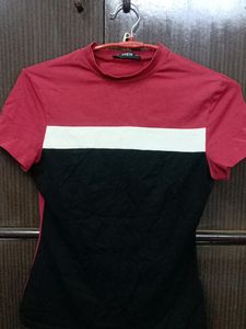 Tshirt In S Size