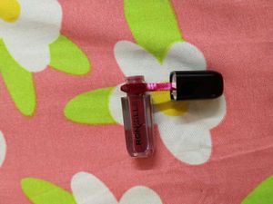 Ronzzille Lipstick - Deep Red Shade