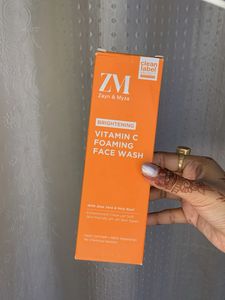 Zayn & Myza Vitamin C Brightening Face Wash