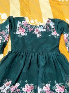 Beautiful Floral Print Maxi dress👗😍