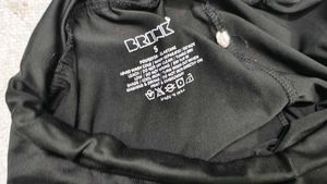 Black Athletic Cropped Leggings