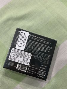 FOREVER52 Sensational Highlighter