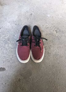 Maroon Casual Lace-Up Sneakers 👟