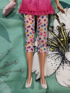 Barbie I can be Sweet Chef Doll (2013)