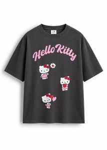 Hello Kitty Graphic T-Shirt