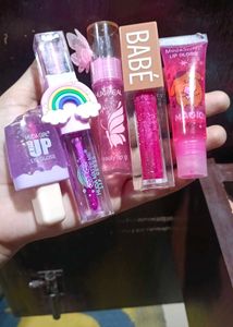 Set of 5 Babe &amp; Friends Lip Glosses