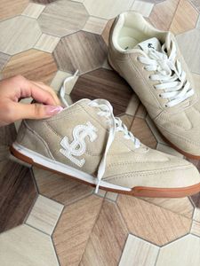 Louis sticth casual shoes
