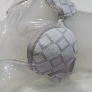 Stylish Grey 🪔 Diamond Pattern Bra