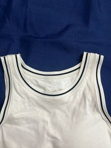 UNIQLO Padded white crop top