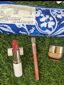 Estee Lauder Lipstick & Lip Liner Set