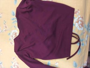 Chic Maroon Ruched Crop Top