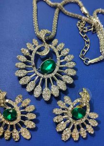 Green Pendant Set