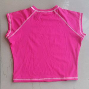 Newme pink fitted cropped graphic tshirt