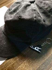 Nike Black Cap with Keychain
