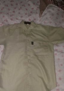 Men's Short Sleeve Button-Up Shirt