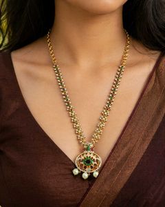 Elegant Floral Statement Necklace and bracelet