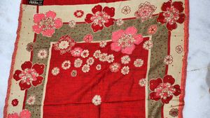 Floral Print Scarf with Fringes