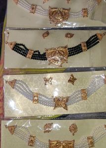 Golden Choker💗
