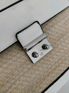 NEW FOREVER 21 VANITY BAG