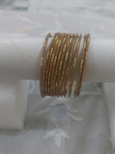 Set of 12 Gold &amp; Rust metallic Bangles