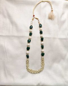 Elegant Pearl &amp; Green Stone Necklace
