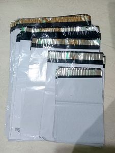 62+40+18 Shipping Bags