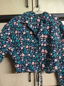 Floral Print Cropped Button-Up Shirt