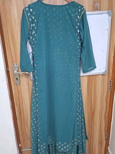 Elegant Teal Kurta Set with Gold Print