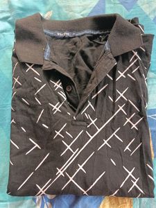 Black t shirt