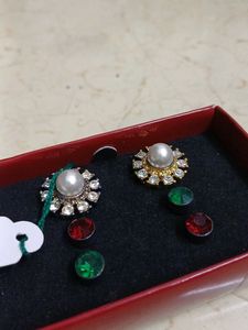 Avon Changeble Tops/ Studs