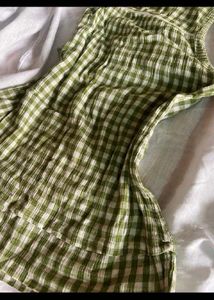 Sale!!Green Gingham Sleeveless Top