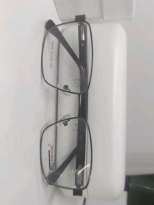 Stylish Metal Frame Eyeglasses