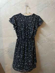 H&amp;M Chic Floral Print Mini Dress