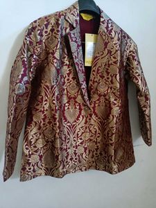 Elegant Brocade Blazer