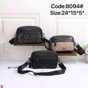 COACH* *GRAHAM CROSSBODY IN SIGNATURE CANVAS