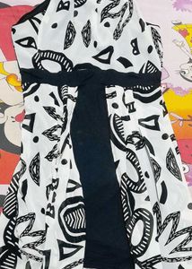 Chic Black &amp; White Dress