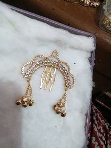 Gold Tone Hair Comb with Hanging Bells
