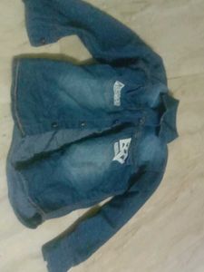Naruto Graphic T-Shirt 4yrs ..jeans shir