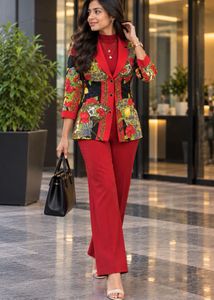 Floral blazer for all seasons