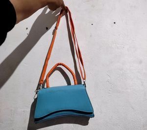 Imported Sling 2 In 1..