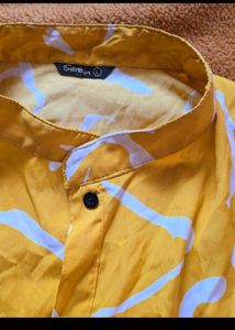 Vibrant Yellow top with pocket