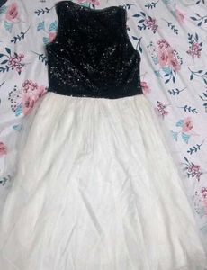 🐼CUTE BLACK &amp; WHITE 3-LAYERED DRESS💕