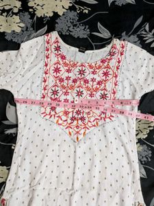 Elegant White Embroidered Kurta Set