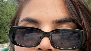 Stylish And Very Trendy Sunglasses For Unisex... I