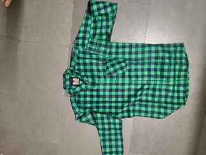 newMen's Green &amp; Navy Checkered Shirt