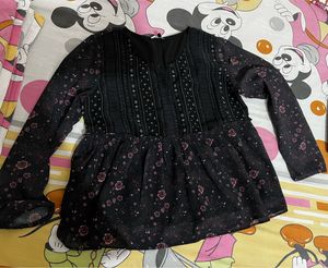 Chic Black Floral Print Peplum Top