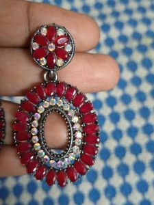 Stunning Red Oval Earrings